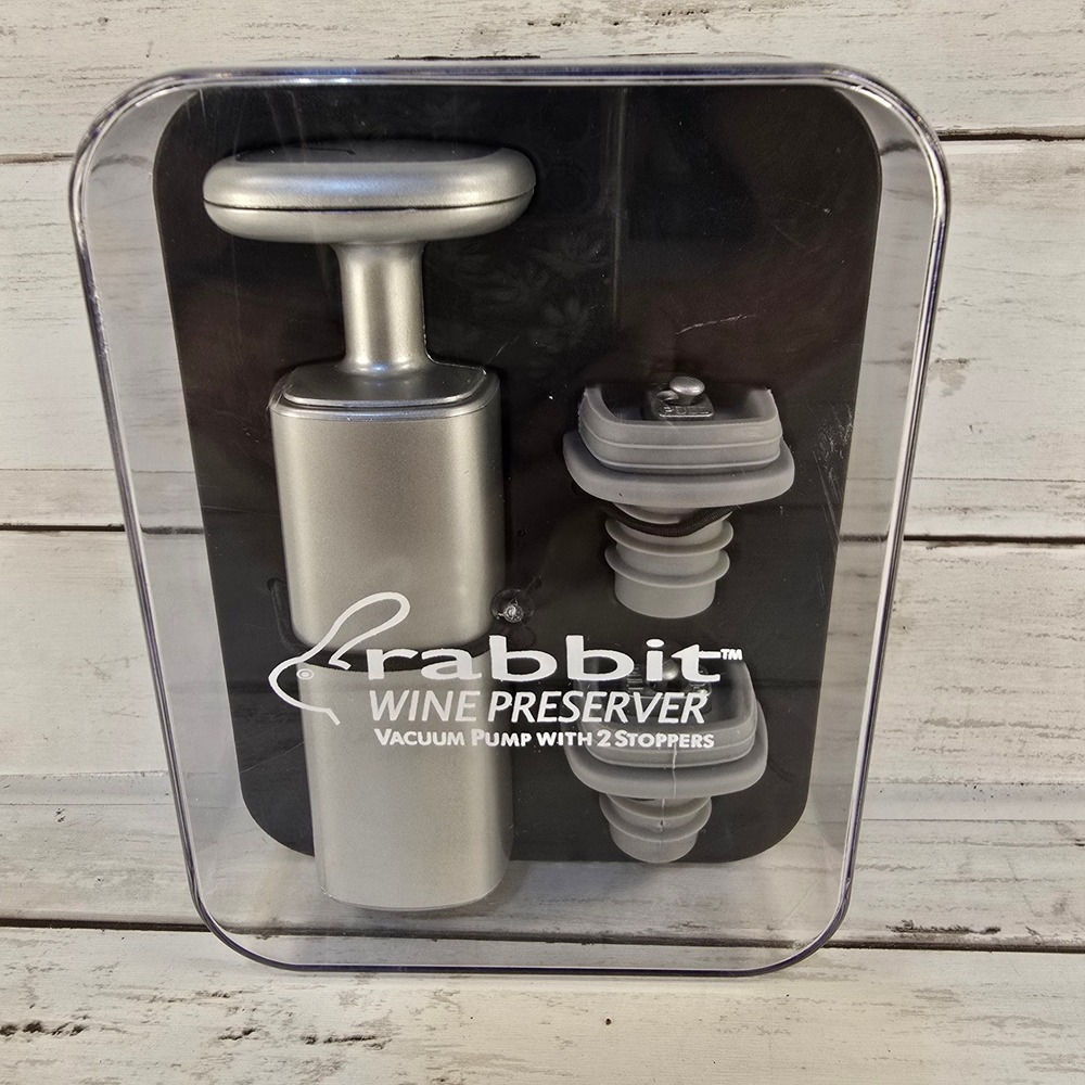 NEW Rabbit Wine Preserver Vacuum Pump with 2 Stoppers Metrokane Silver 5405